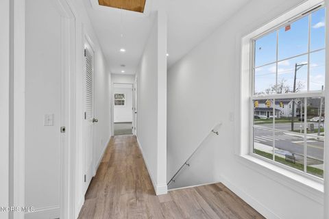 Tiny photo for 440 South Avenue, Toledo, OH 43609 (MLS # 10005398)