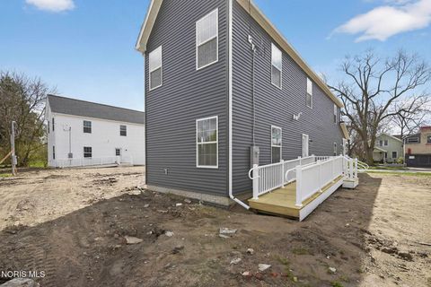 Tiny photo for 440 South Avenue, Toledo, OH 43609 (MLS # 10005398)