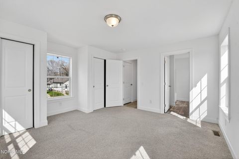 Tiny photo for 440 South Avenue, Toledo, OH 43609 (MLS # 10005398)