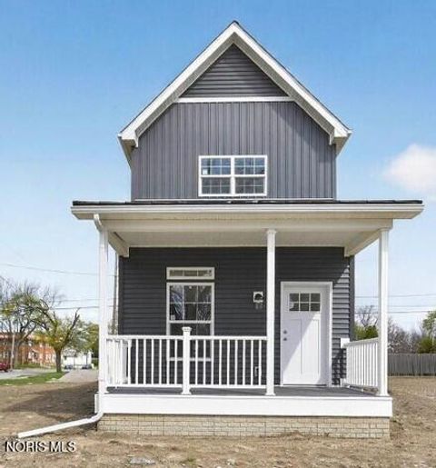 Photo of 439 Maumee Avenue, Toledo, OH 43609 (MLS # 10005398)