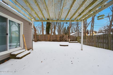 Tiny photo for 2180 Marlow Road, Toledo, OH 43613 (MLS # 10003867)
