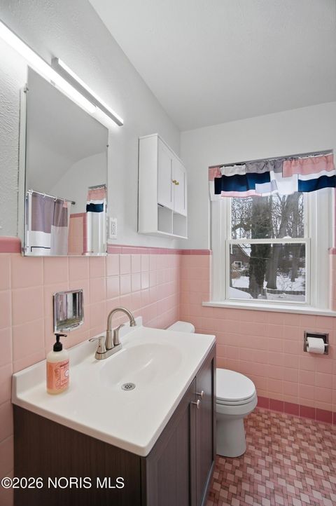 Tiny photo for 2180 Marlow Road, Toledo, OH 43613 (MLS # 10003867)