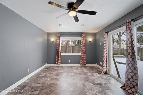 Tiny photo for 2180 Marlow Road, Toledo, OH 43613 (MLS # 10003867)