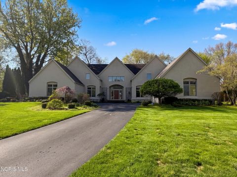 Photo of 7303 Copperwood Lane, Sylvania, OH 43560 (MLS # 10006778)