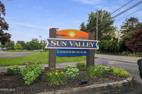 Tiny photo for 2594 E Sun Valley Drive #204, Port Clinton, OH 43452 (MLS # 10010329)