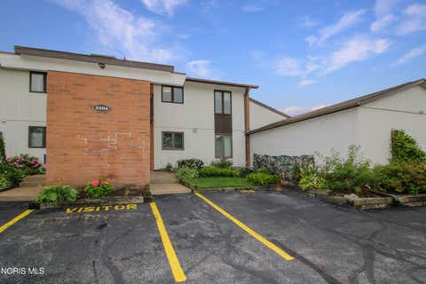 Photo of 2594 E Sun Valley Drive #204, Port Clinton, OH 43452 (MLS # 10010329)