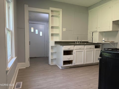 Tiny photo for 1605 Norwood Avenue, Toledo, OH 43607 (MLS # 10008746)