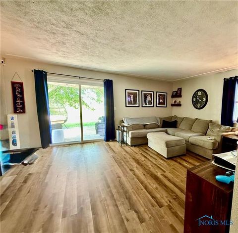 Tiny photo for 700 North Street, Defiance, OH 43512 (MLS # 10001088)