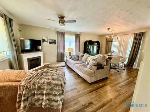 Tiny photo for 700 North Street, Defiance, OH 43512 (MLS # 10001088)