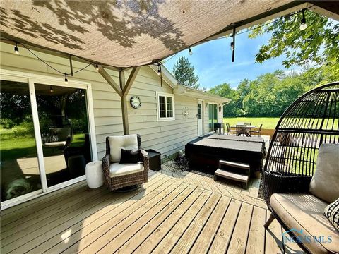 Tiny photo for 700 North Street, Defiance, OH 43512 (MLS # 10001088)