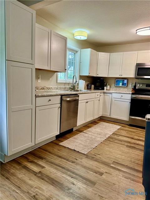 Tiny photo for 700 North Street, Defiance, OH 43512 (MLS # 10001088)