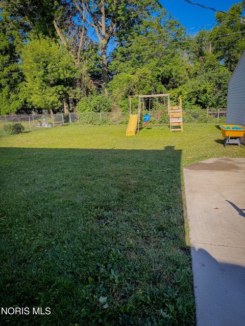Tiny photo for 5443 Glastonberry Road, Toledo, OH 43613 (MLS # 10009348)