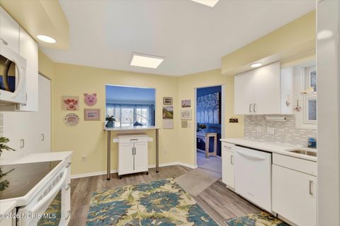 Tiny photo for 9864 Ford Road, Perrysburg, OH 43551 (MLS # 10003982)