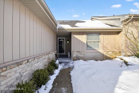 Tiny photo for 9864 Ford Road, Perrysburg, OH 43551 (MLS # 10003982)