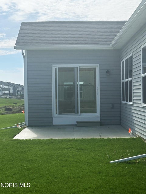 Tiny photo for 1002 Pine Ridge Dr St, Perrysburg, OH 43551 (MLS # 10014618)