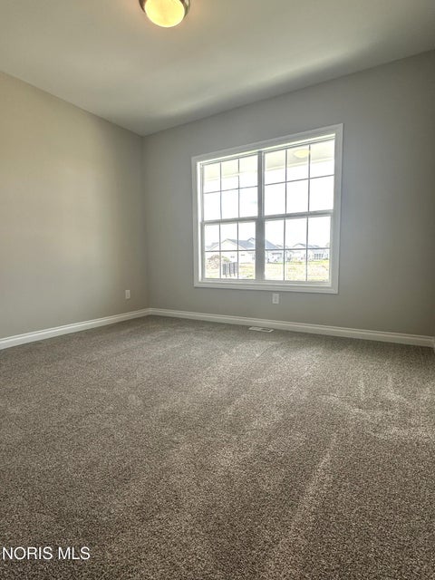 Tiny photo for 1002 Pine Ridge Dr St, Perrysburg, OH 43551 (MLS # 10014618)