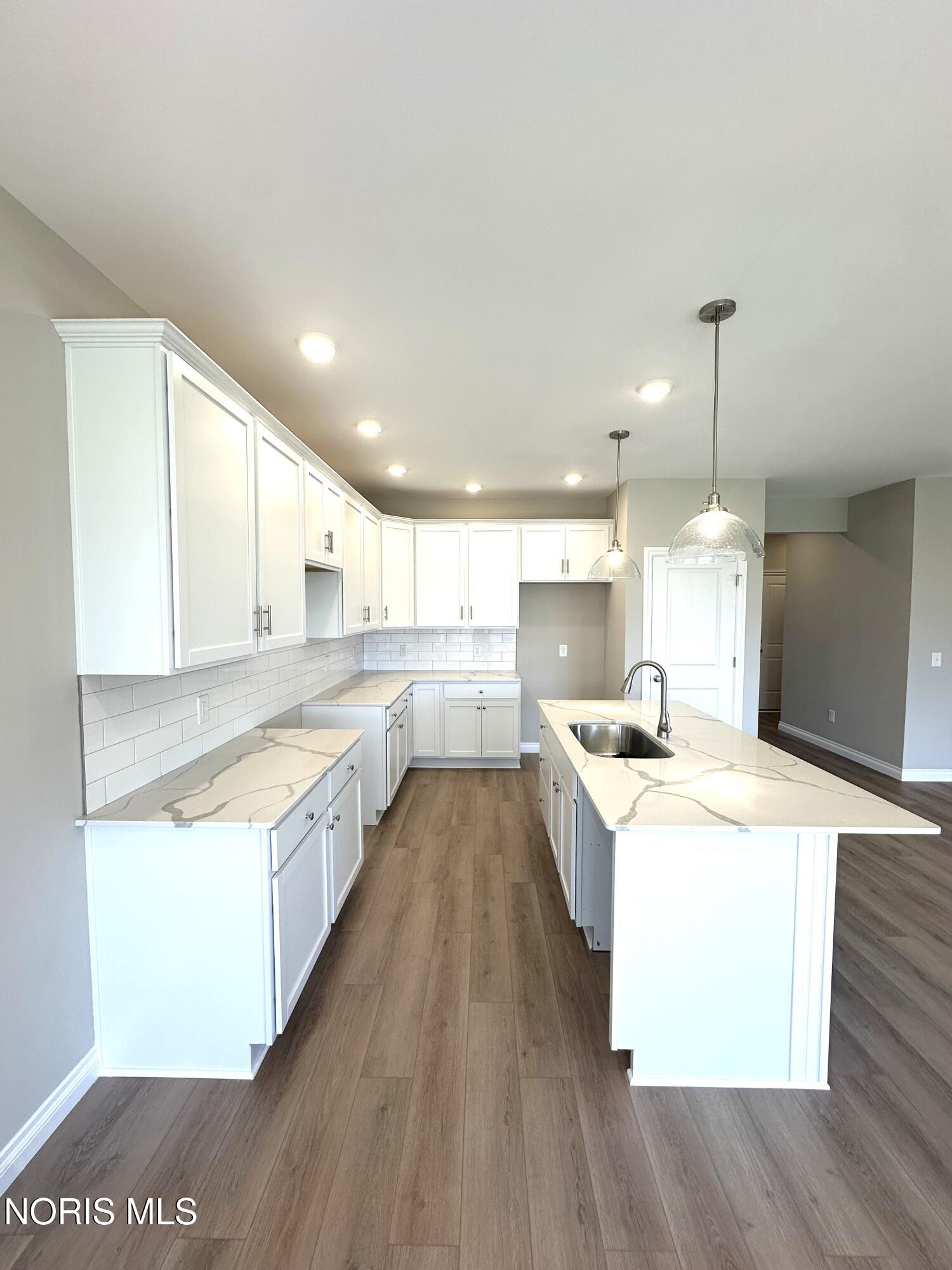 1002 Pine Ridge Dr