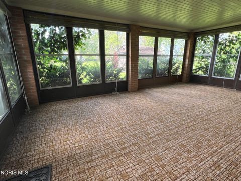 Tiny photo for 190 Cleveland Avenue, Defiance, OH 43512 (MLS # 10006926)