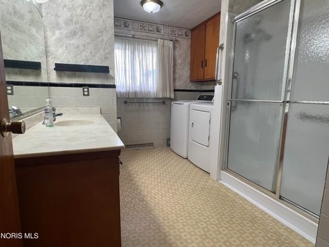 Tiny photo for 190 Cleveland Avenue, Defiance, OH 43512 (MLS # 10006926)