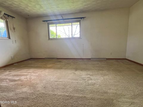 Tiny photo for 190 Cleveland Avenue, Defiance, OH 43512 (MLS # 10006926)
