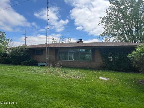 Tiny photo for 190 Cleveland Avenue, Defiance, OH 43512 (MLS # 10006926)