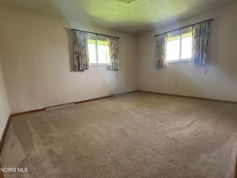 Tiny photo for 190 Cleveland Avenue, Defiance, OH 43512 (MLS # 10006926)