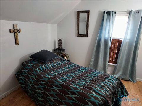Tiny photo for 513 E Liberty Street, Leipsic, OH 45856 (MLS # 10007710)