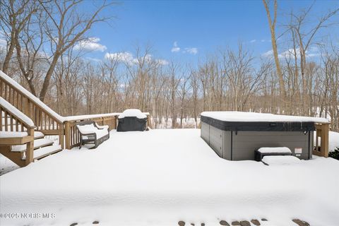 Tiny photo for 125 Turnberry Drive, Bryan, OH 43506 (MLS # 10002228)