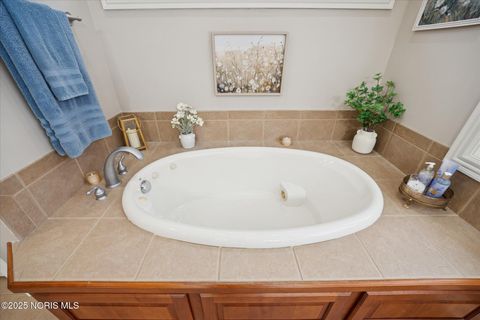 Tiny photo for 125 Turnberry Drive, Bryan, OH 43506 (MLS # 10002228)