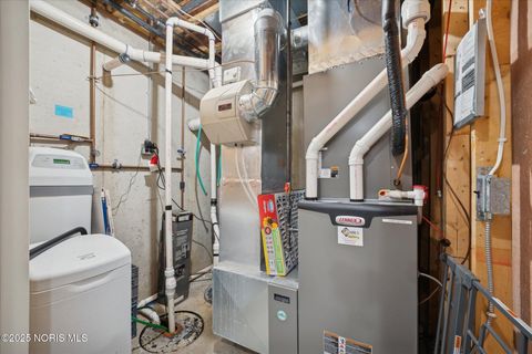 Tiny photo for 125 Turnberry Drive, Bryan, OH 43506 (MLS # 10002228)