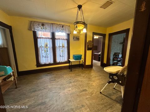 Tiny photo for 445 N Sandusky Avenue, Upper Sandusky, OH 43351 (MLS # 10002471)