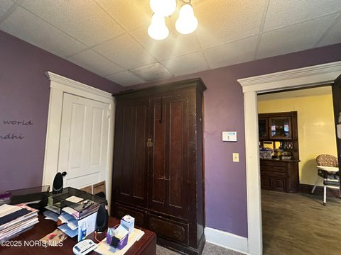 Tiny photo for 445 N Sandusky Avenue, Upper Sandusky, OH 43351 (MLS # 10002471)