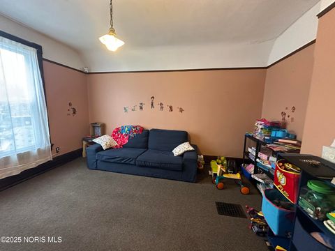 Tiny photo for 445 N Sandusky Avenue, Upper Sandusky, OH 43351 (MLS # 10002471)