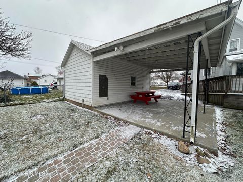 Tiny photo for 445 N Sandusky Avenue, Upper Sandusky, OH 43351 (MLS # 10002471)