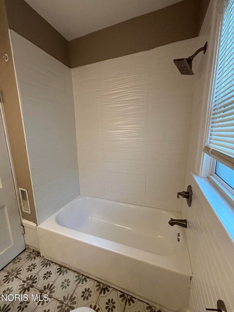 Tiny photo for 3518 Homewood Avenue, Toledo, OH 43612 (MLS # 10013378)