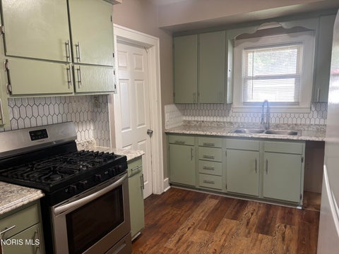 Tiny photo for 3518 Homewood Avenue, Toledo, OH 43612 (MLS # 10013378)