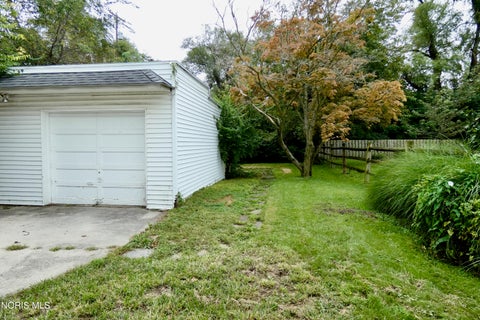 Tiny photo for 1257 Wildwood Road, Toledo, OH 43614 (MLS # 10013601)