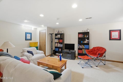 Tiny photo for 7310 Regents Park Boulevard, Toledo, OH 43617 (MLS # 10011571)