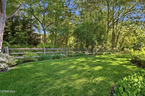 Tiny photo for 7310 Regents Park Boulevard, Toledo, OH 43617 (MLS # 10011571)