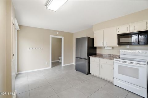 Tiny photo for 1301 Fishlock Avenue, Findlay, OH 45840 (MLS # 10005810)