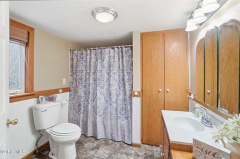 Tiny photo for 1301 Fishlock Avenue, Findlay, OH 45840 (MLS # 10005810)