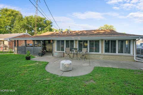 Tiny photo for 820 S Hill Park Drive, Holland, OH 43528 (MLS # 10010497)