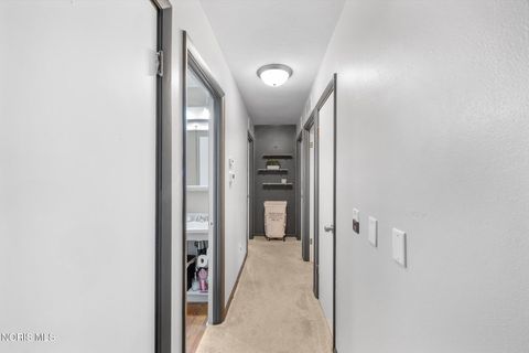 Tiny photo for 820 S Hill Park Drive, Holland, OH 43528 (MLS # 10010497)