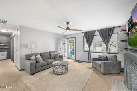 Tiny photo for 820 S Hill Park Drive, Holland, OH 43528 (MLS # 10010497)