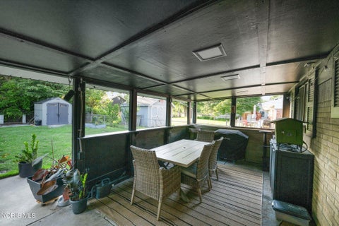 Tiny photo for 820 S Hill Park Drive, Holland, OH 43528 (MLS # 10010497)