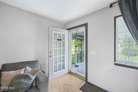 Tiny photo for 820 S Hill Park Drive, Holland, OH 43528 (MLS # 10010497)