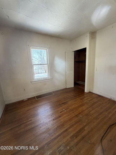Tiny photo for 175 Corinth Street, Toledo, OH 43609 (MLS # 10003972)