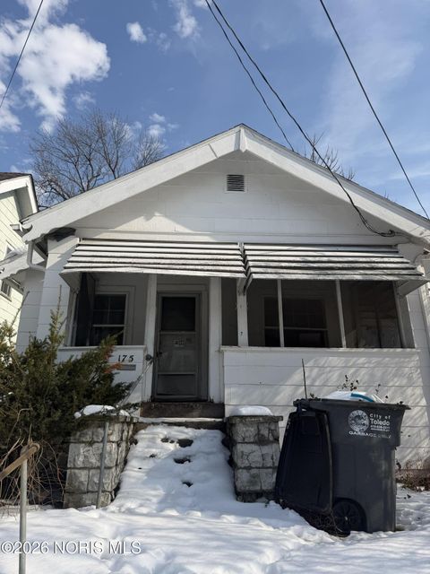 Tiny photo for 175 Corinth Street, Toledo, OH 43609 (MLS # 10003972)
