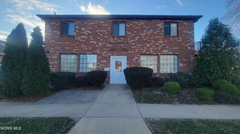 Photo of 346 Main Street #Fl 1, Huron, OH 44839 (MLS # 10005335)