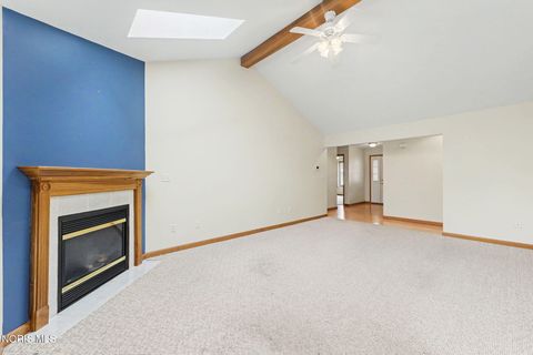 Tiny photo for 2411 Villa Drive, Findlay, OH 45840 (MLS # 10005813)